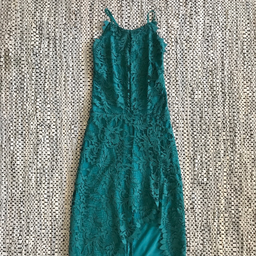Body con lace dress
